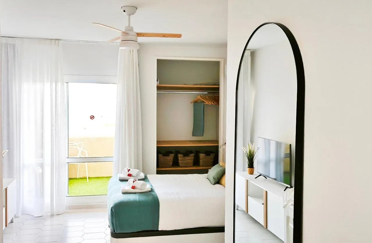 Apartment Estreno Benalbeach Vistas Al Mar Estudio Deluxe Benalmadena Spain